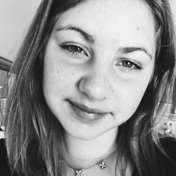 Meet your Posher, Grace - Picture 1 of 1